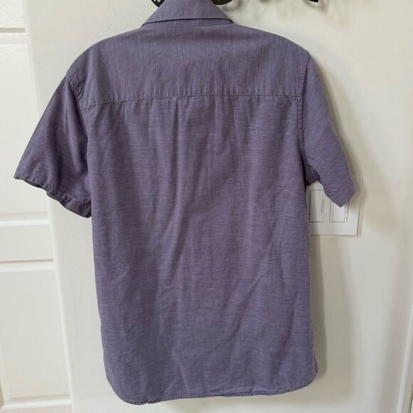 TravisMathew Studebaker Regular Fit Short Sleeve Shirt in Cadet Purple M NWOT - Picture 6 of 12